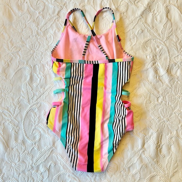 MULTIPLE SWIMSUITS. Tommy Hilfiger, Under Armour, Limited Too, Penelope Maek - Picture 6 of 12